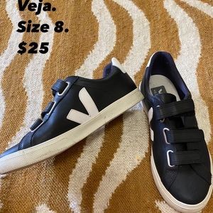 Veja sneakers
